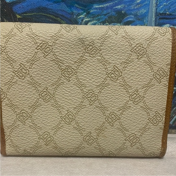 Authentic Bally compact with Kisslock Wallet - Picture 2 of 10